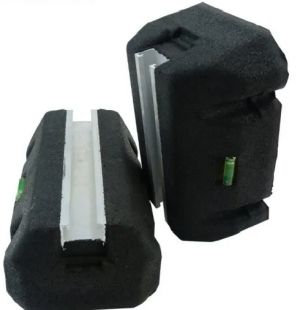 Гумена стойка подова за климатик L=600 mm H =  90 mm + болтове , гайки и прозрачни цилинри с мехурче за нивелиране